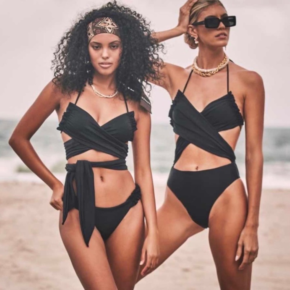 Devon Windsor Astrid Full-Piece Swimsuit Black Cutout Ruffle Size XS NWT